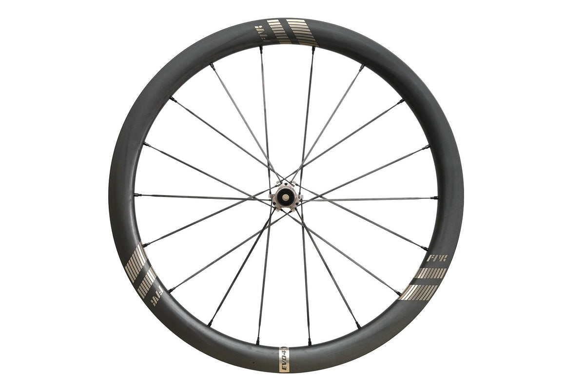 Farsports EVO S4 wheel, three-quarter view with Farsports carbon spokes