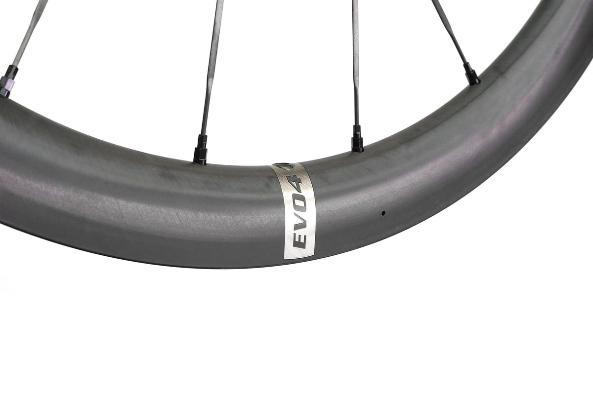 Farsports EVO S4 detail, SH01 hub and Farsports carbon spokes