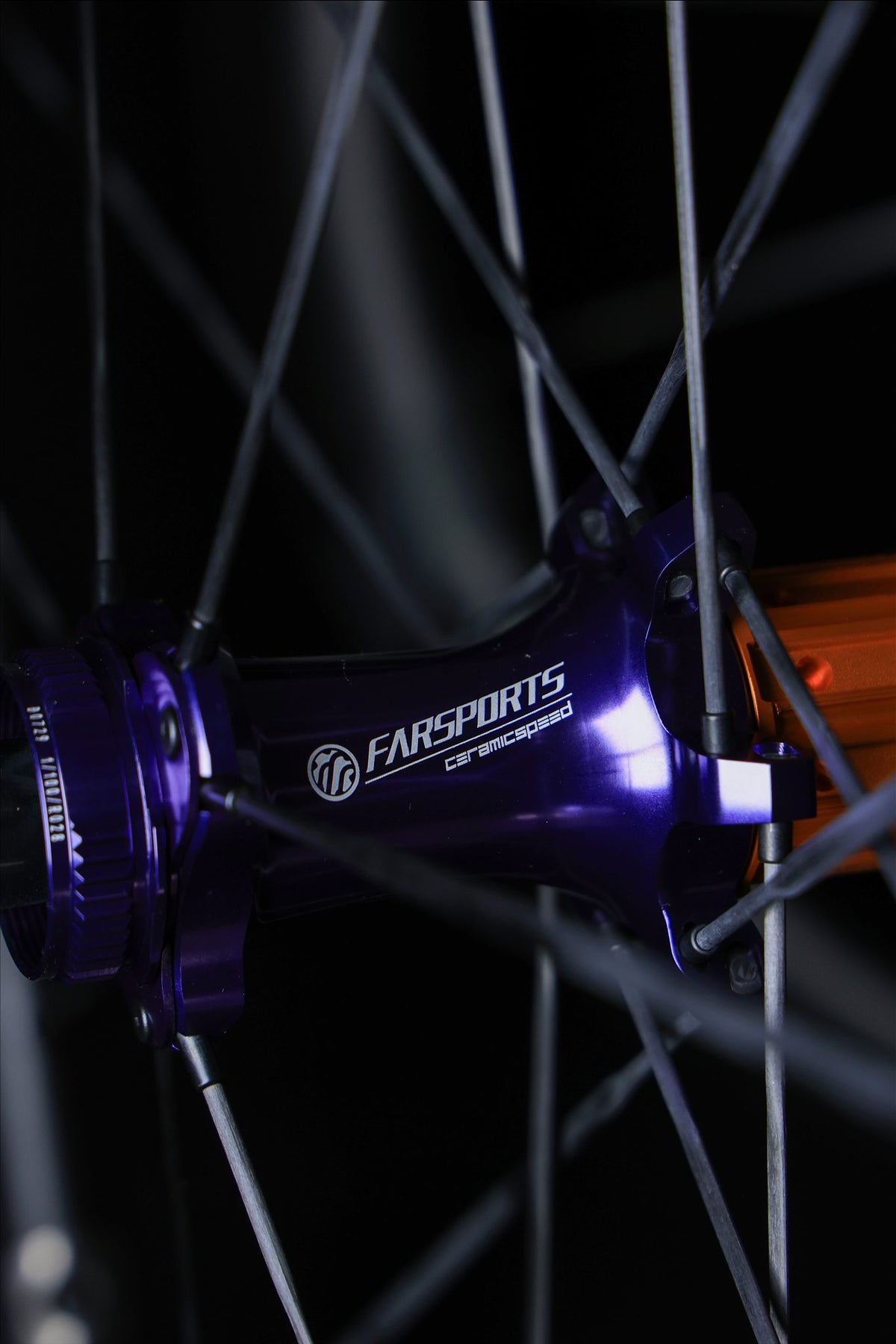 Moyeu arrière Farsports SH01 violet à roulements CeramicSpeed et corps de roue libre orange