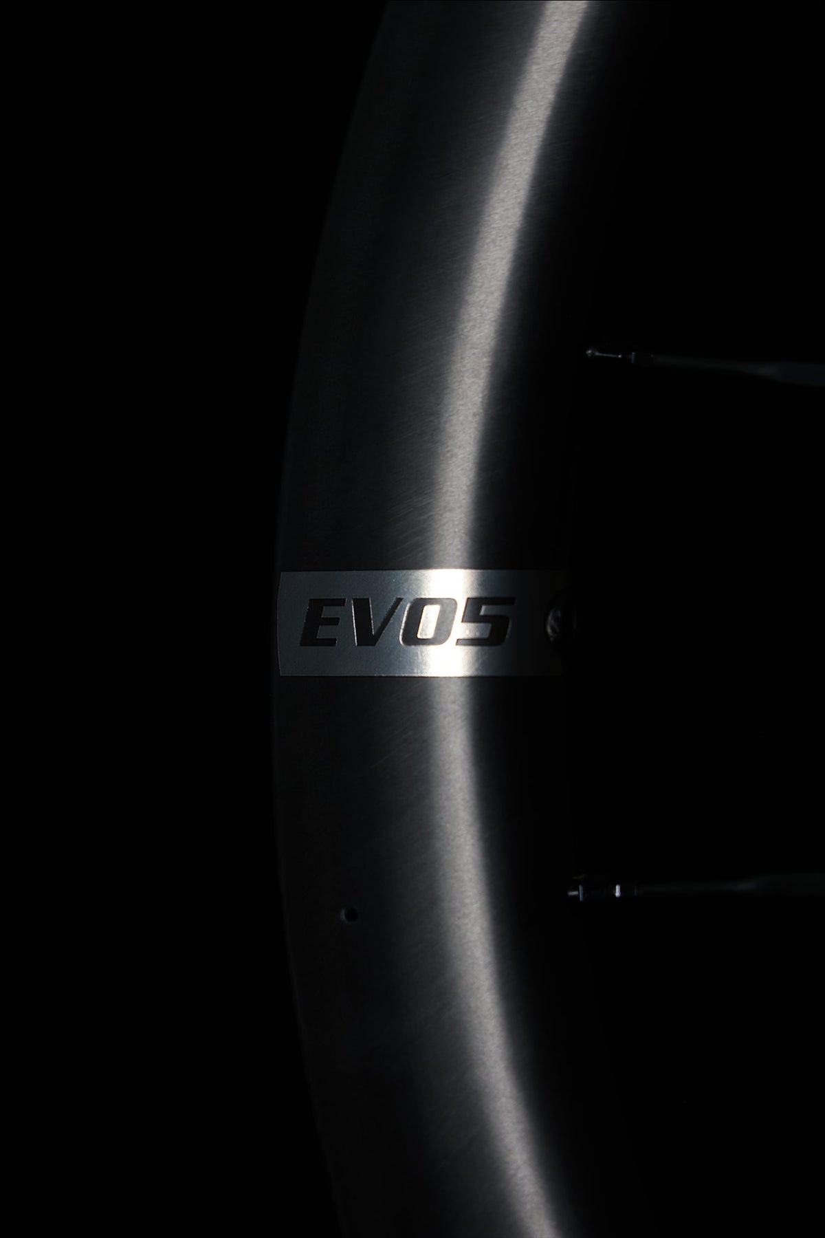 Marquage EVO5 sur la jante carbone Farsports de 50 mm