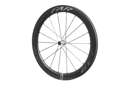 Roue Farsports S6 de face, jante 58 mm rayonnée en rayons carbone profilés